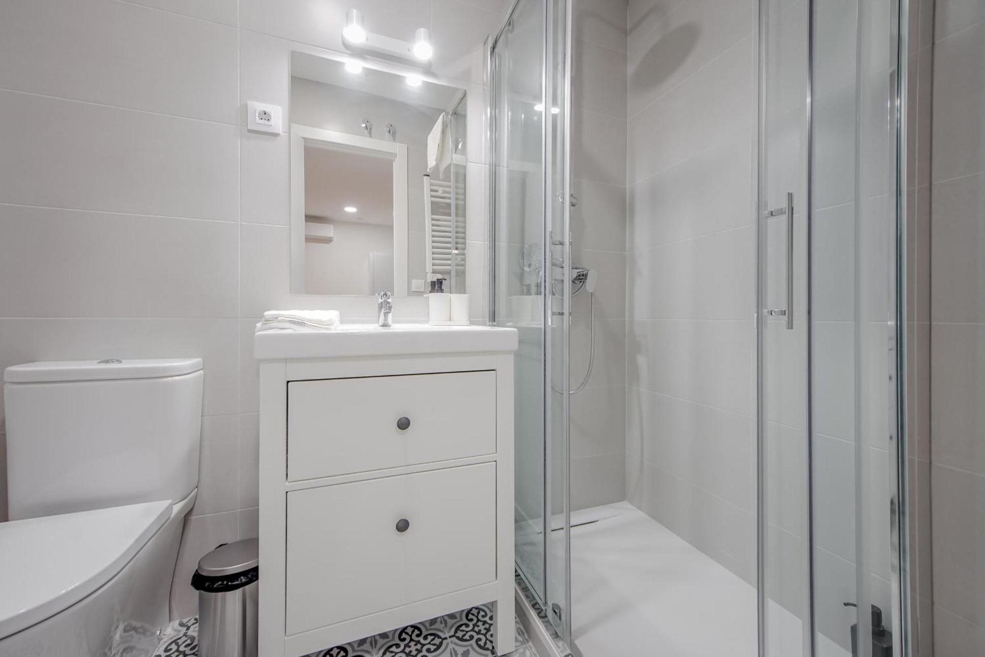 Cozy&New Apartment Para 6Pax En La Plaza De Tirso - Madrid E1 외부 사진