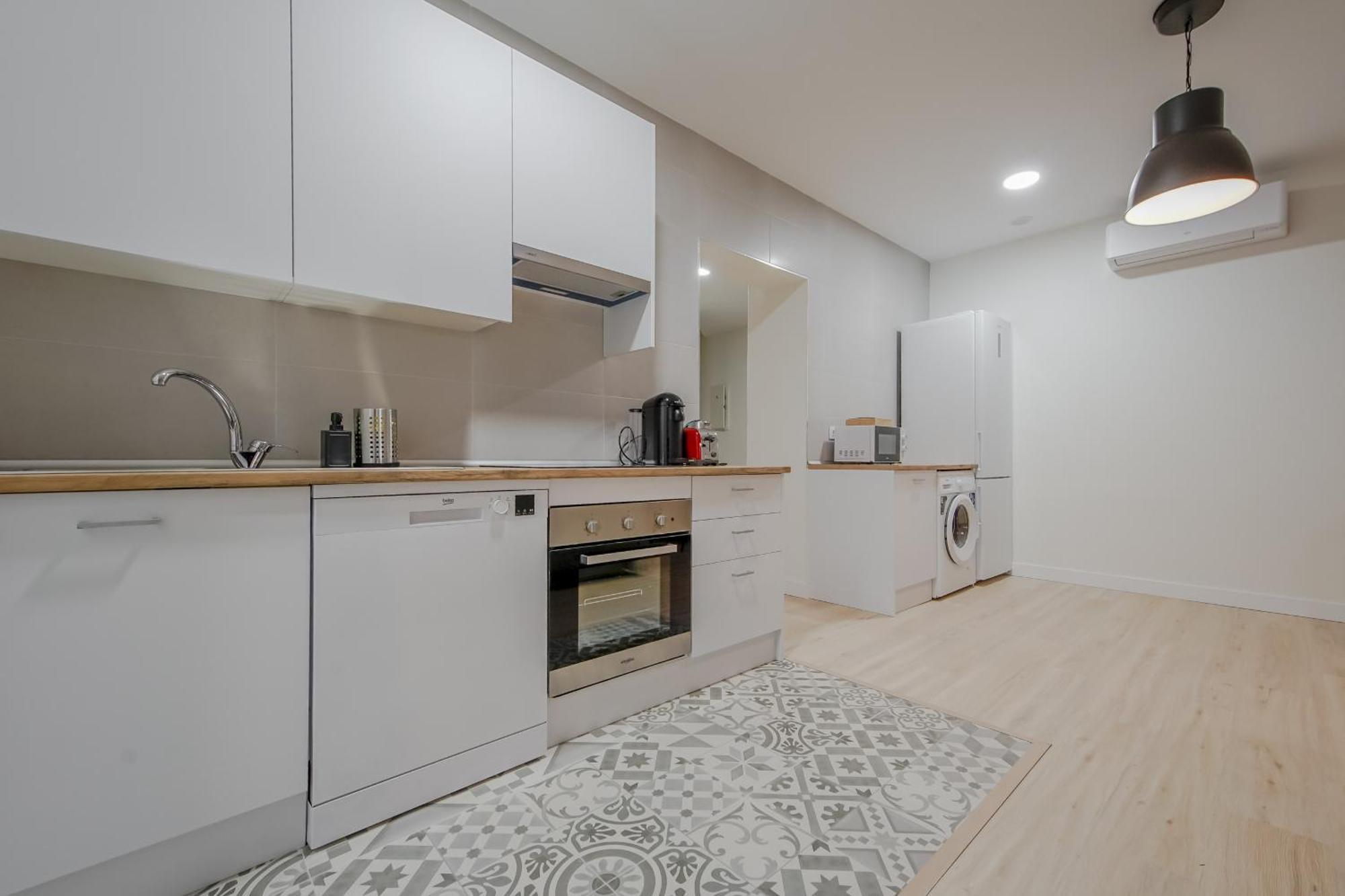 Cozy&New Apartment Para 6Pax En La Plaza De Tirso - Madrid E1 외부 사진